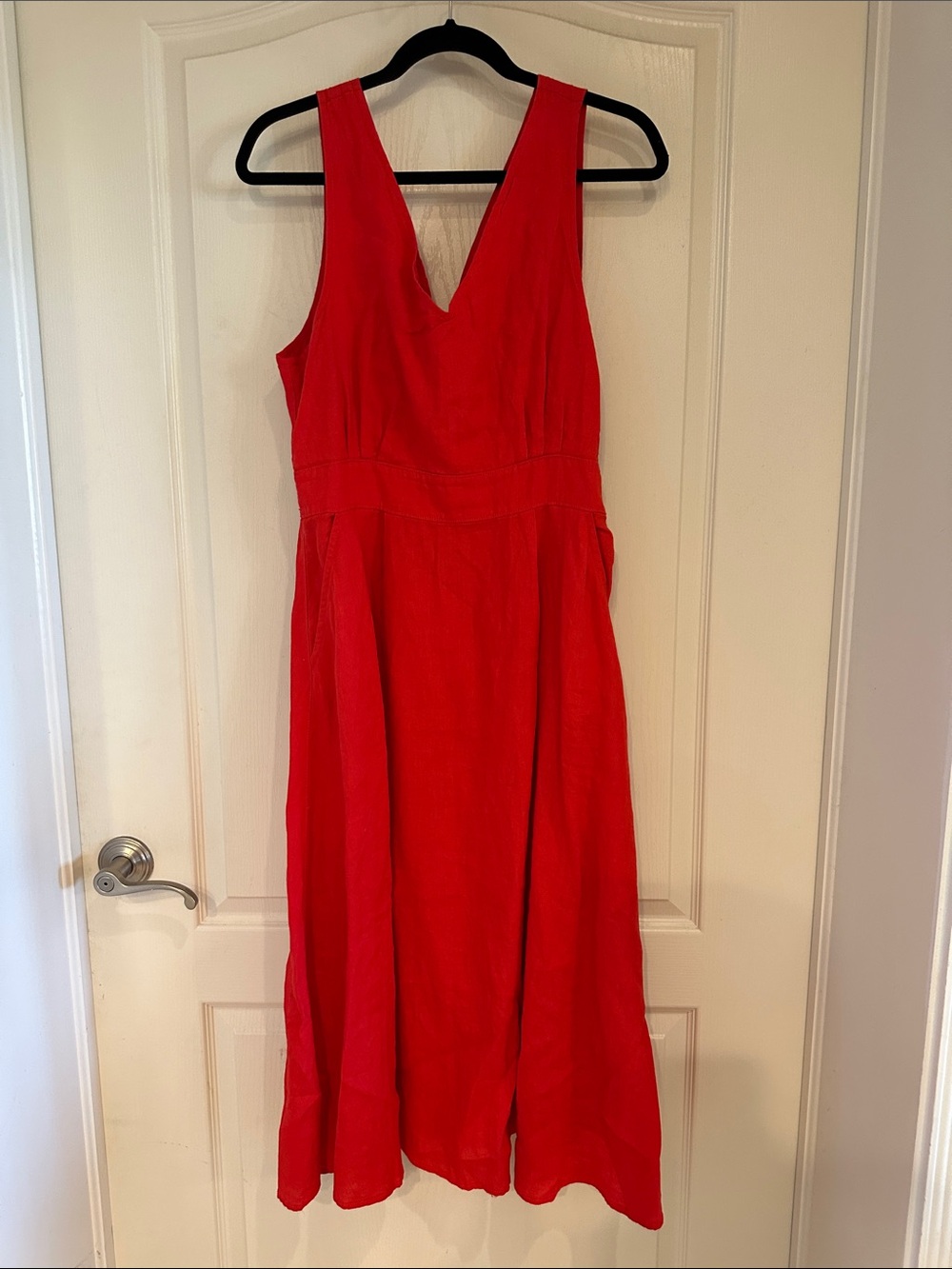 Cynthia Rowley Vibrant Red V-Neck Sleeveless Midi Dress